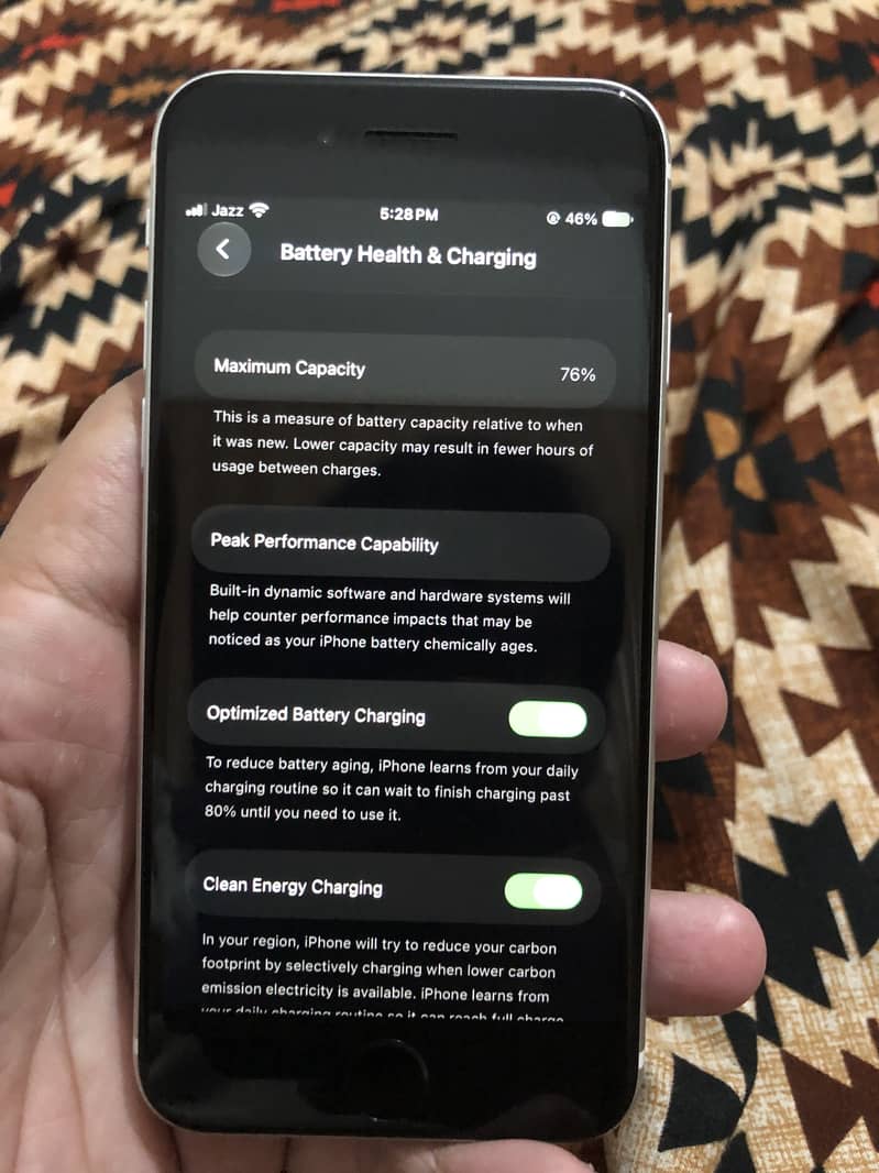 Apple iPhone SE 6