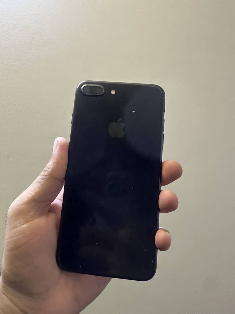 Apple iPhone 7 Plus 0