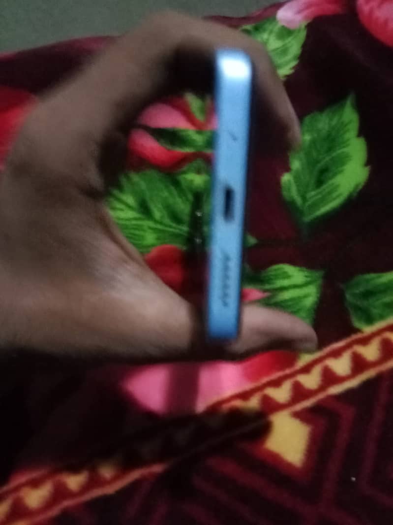 Xiaomi Redmi 12 4