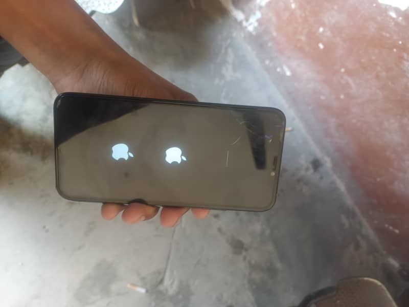 Apple iPhone X 0