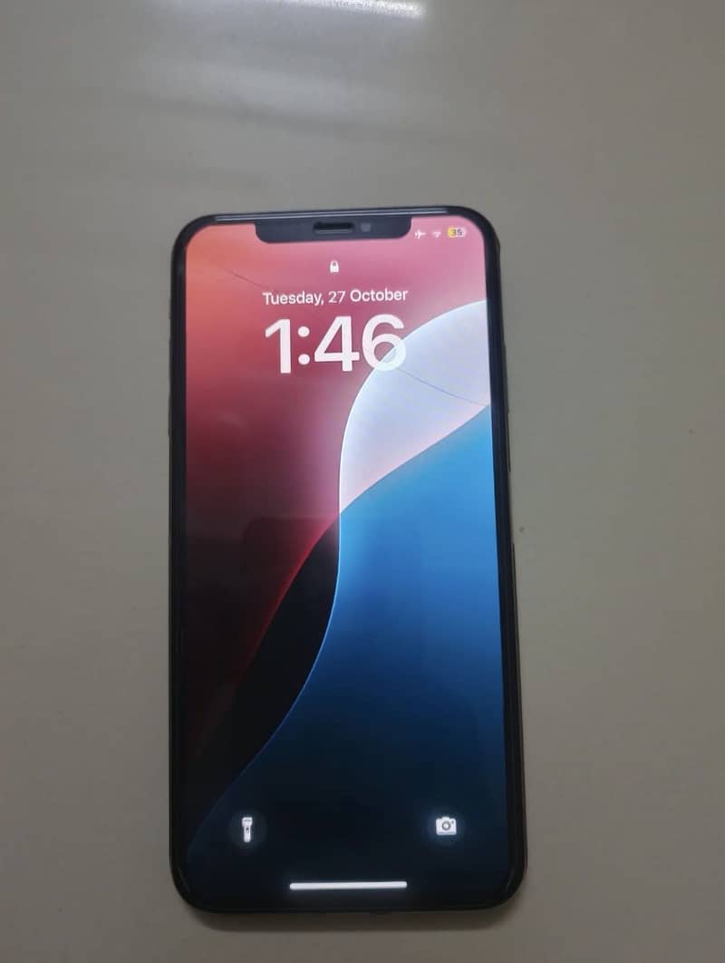 Apple iPhone XS Max 1