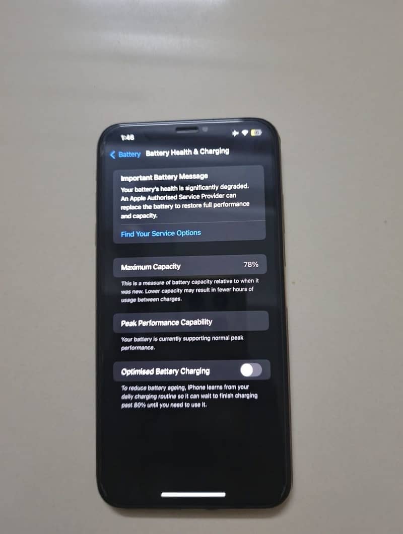 Apple iPhone XS Max 3