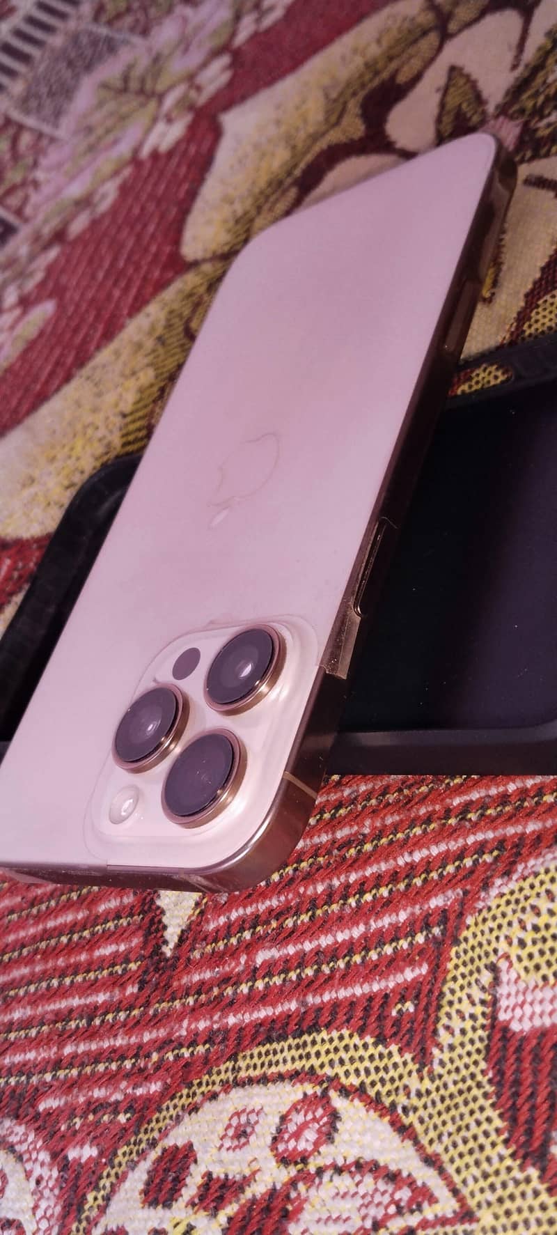 Apple iPhone 16 Pro Max jv 0