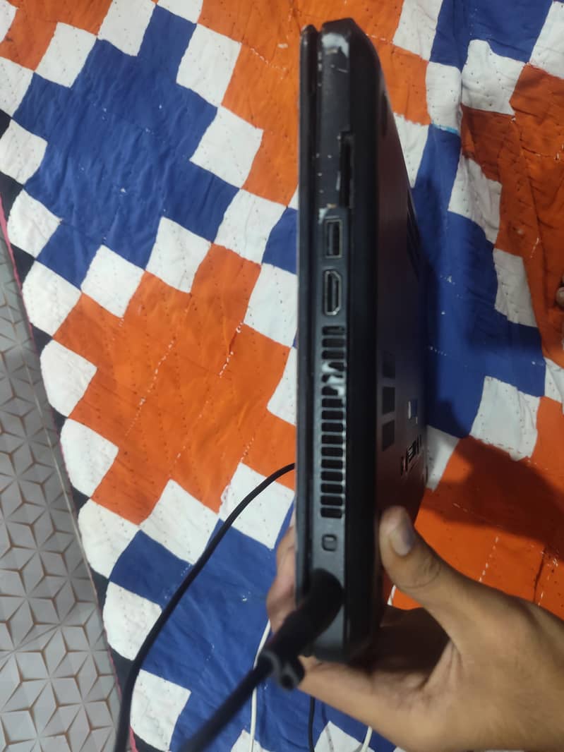 Dell Latitude E5440 4