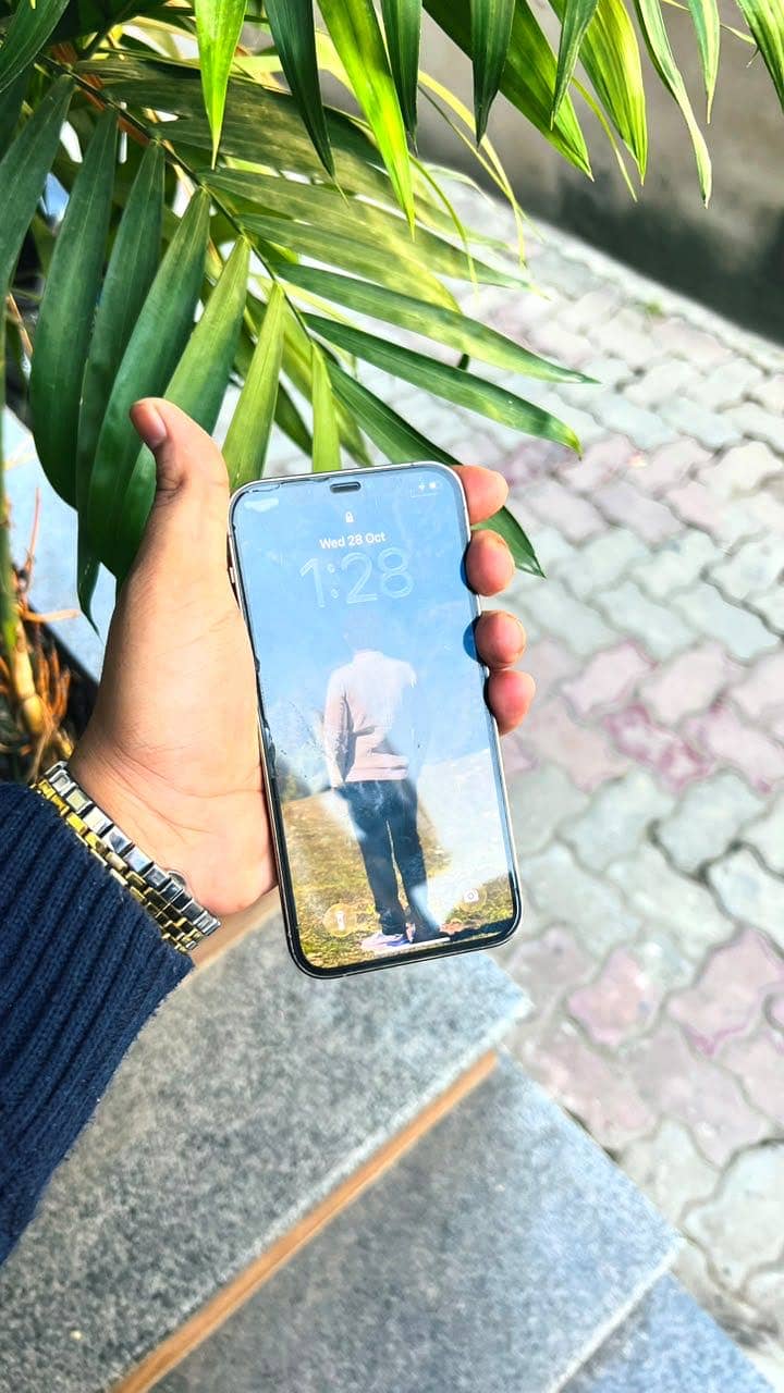 Apple iPhone 12 Pro 2