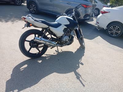 Yamaha YBR125 - 2017 Model | Neat & Clean | Original Documents