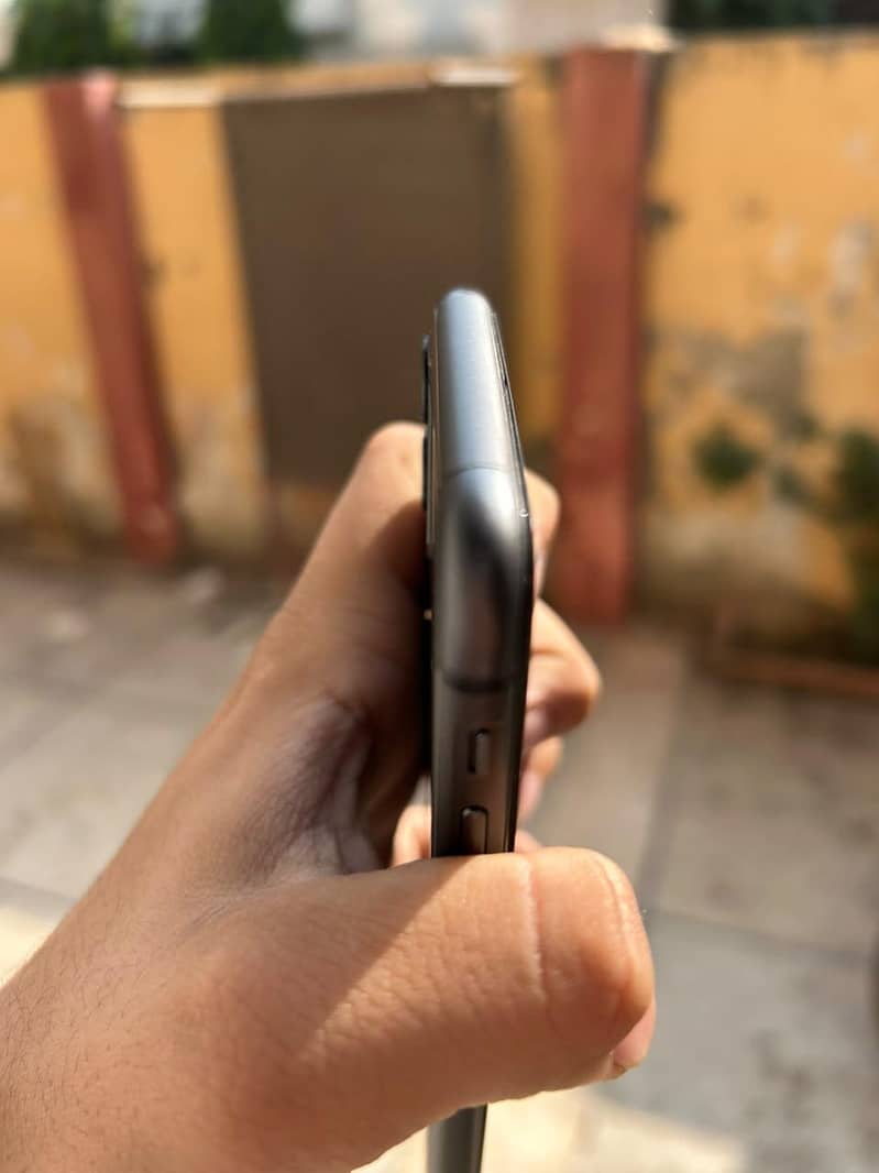 Apple iPhone 11 2