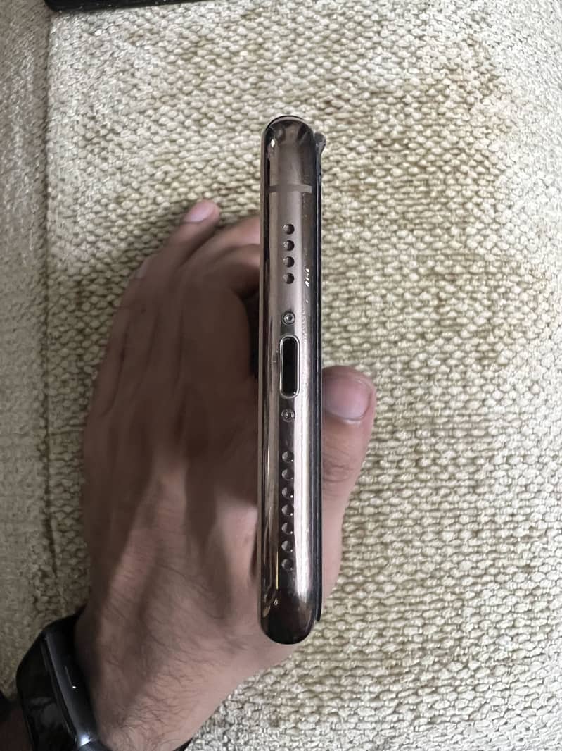 Iphone 11 pro max 5