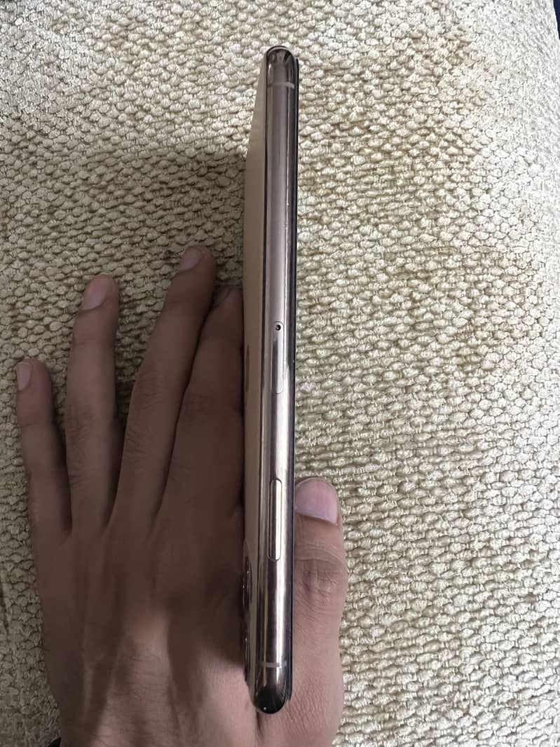 Iphone 11 pro max 6