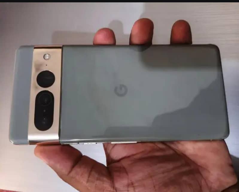 Google Pixel 7 Pro 10
