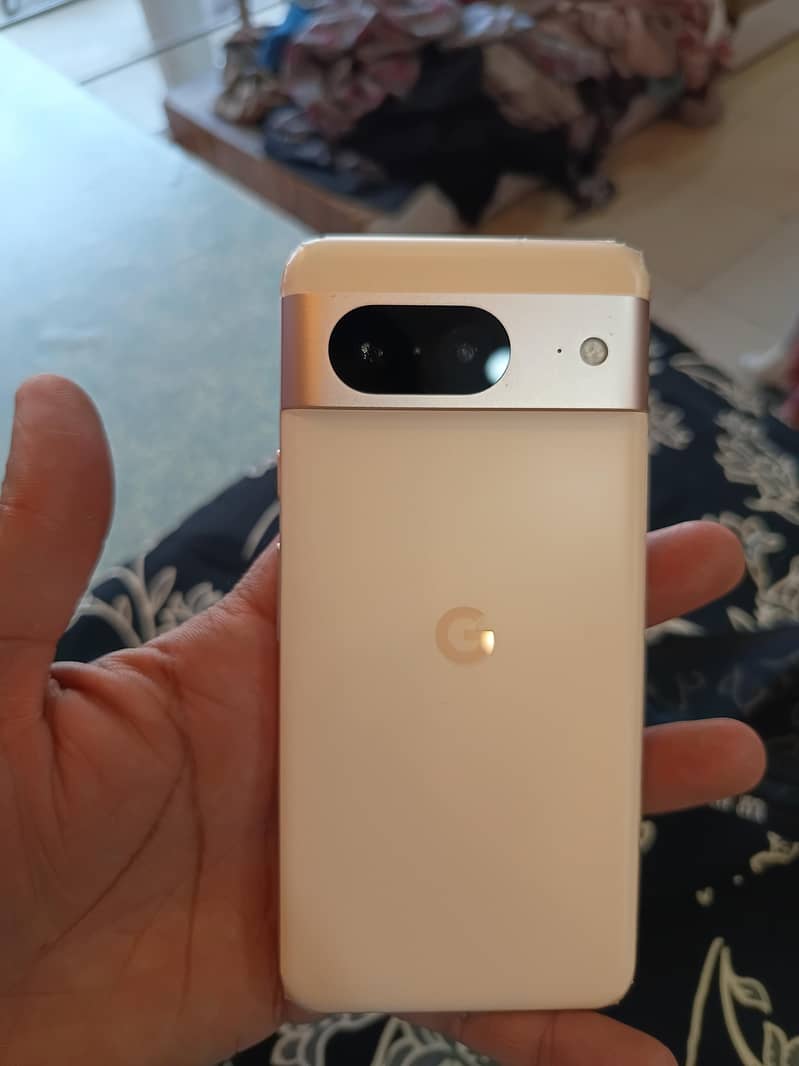 Google Pixel 8 1