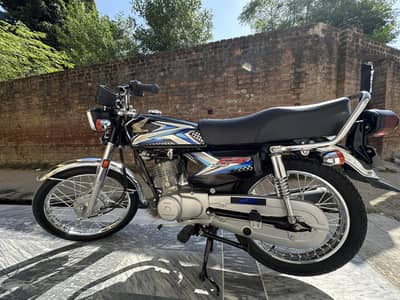 Honda CG 125 3337km Milage for sale