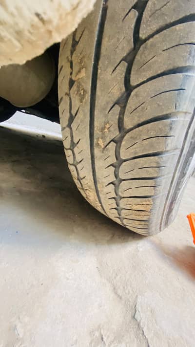 Honda City tyres for sale 175/65/15    40% Almost Left