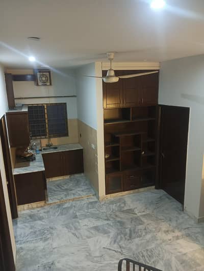 E-11/2 Size 25*60 Beautiful Double Story House For Rent