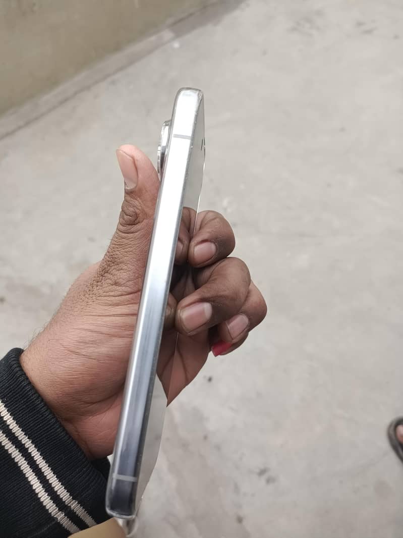 Google Pixel 9 Pro XL 0