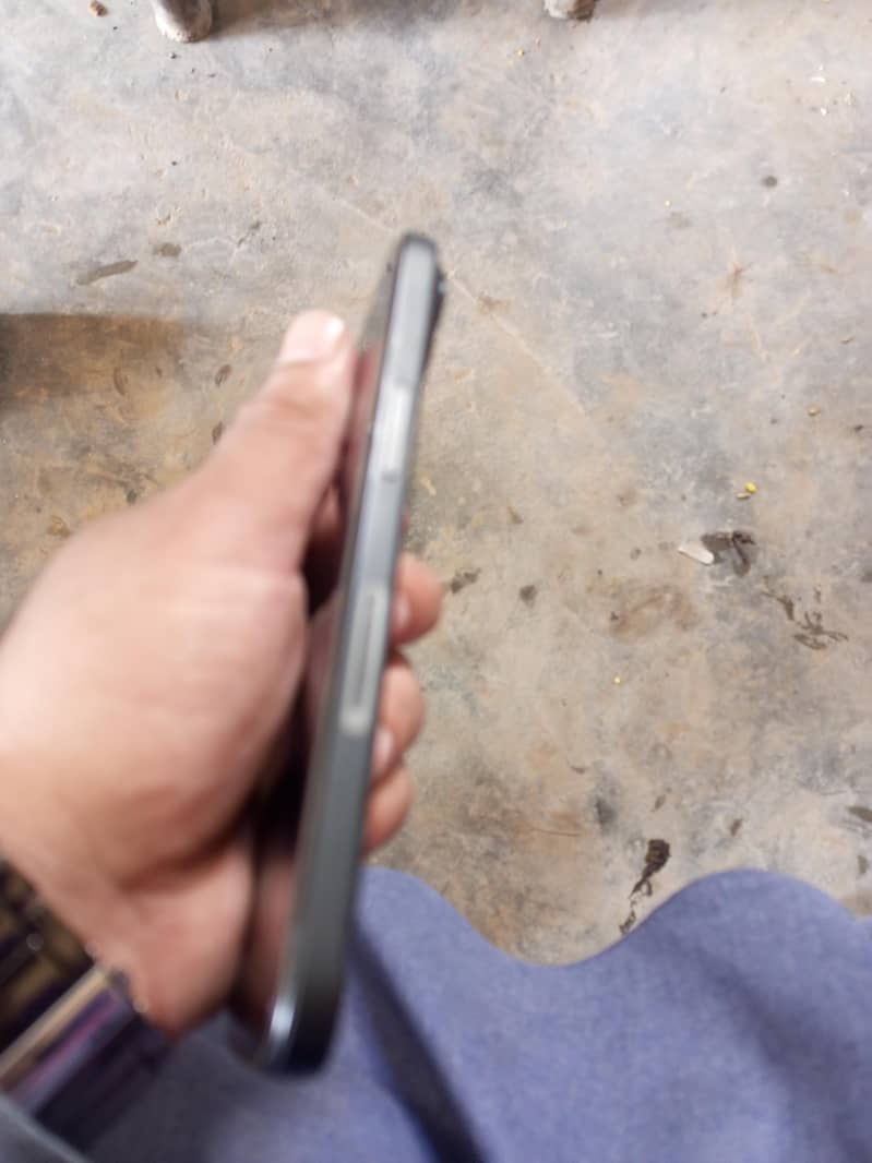 Apple iPhone 15 2