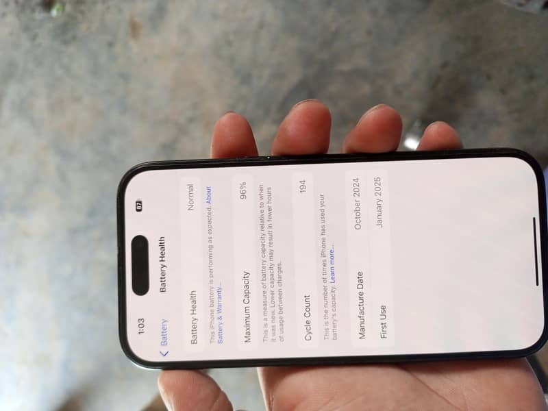Apple iPhone 15 4