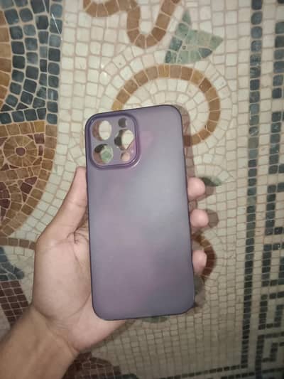 200 ka la lo jis na bi Lana hai 14pro max ka cover