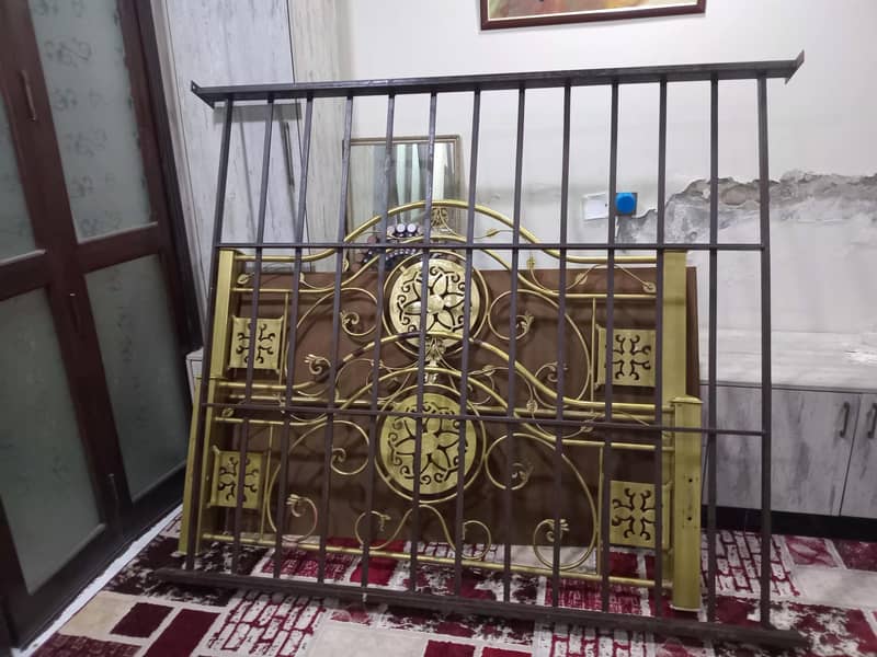 king bed with side table and dressing table 3