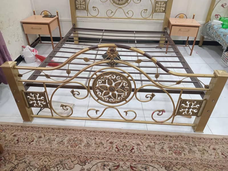 king bed with side table and dressing table 8