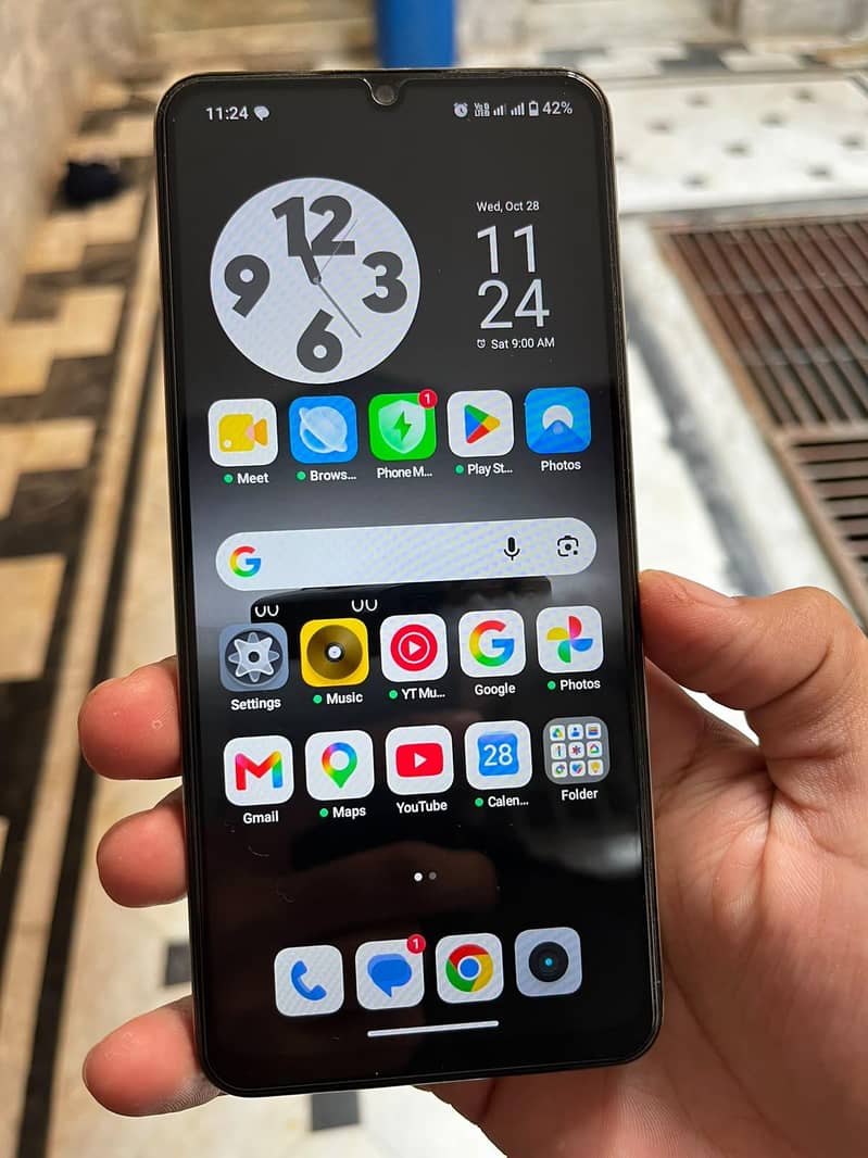 Realme C61 1