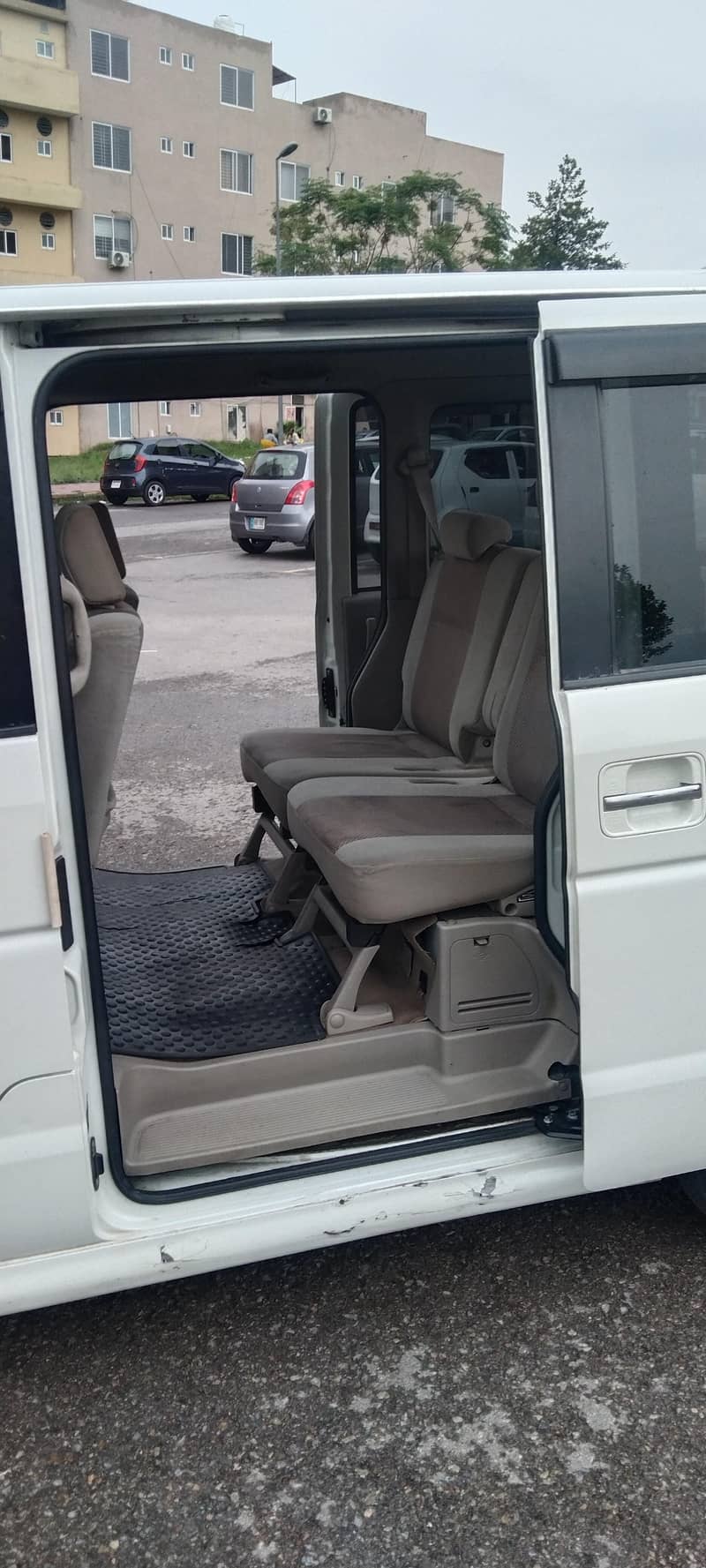 Suzuki Every Wagon 2011 6