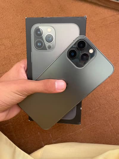 iphone 13 pro max factory unlocked with box 128 Gb just penal change