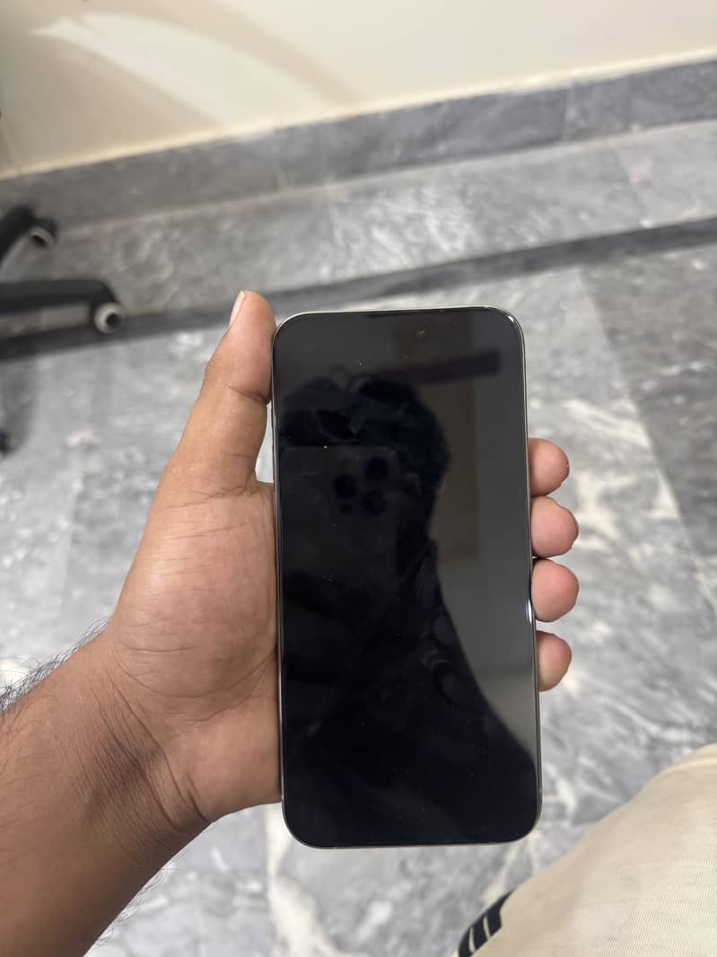 Apple iPhone 15 Pro Max 5