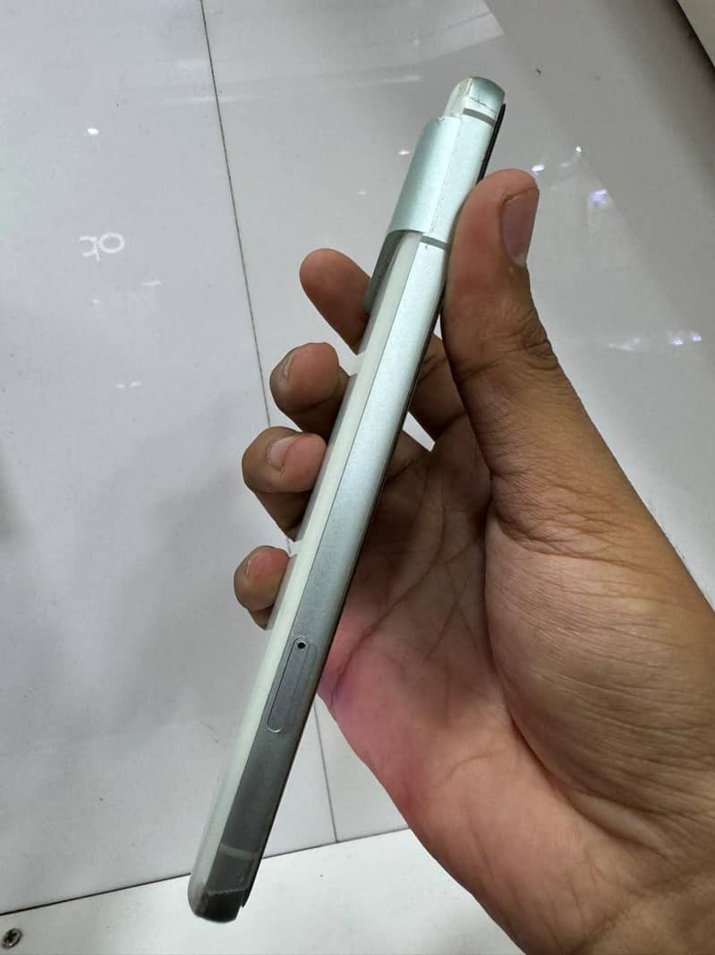Google Pixel 8 3