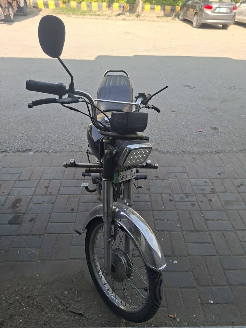 Unique 70 single hand used 2