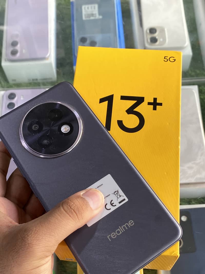 Realme 13 Plus 0