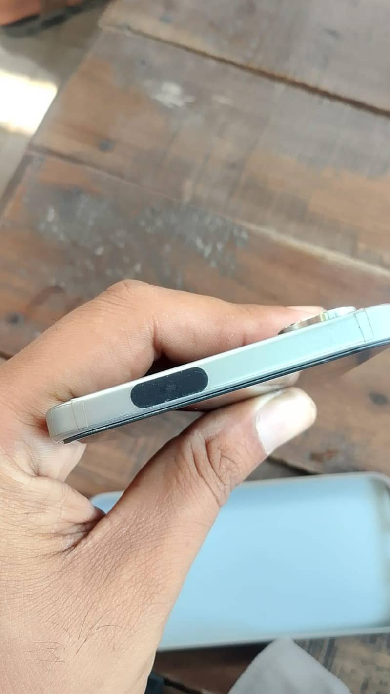 Tecno Spark 40 Pro 4