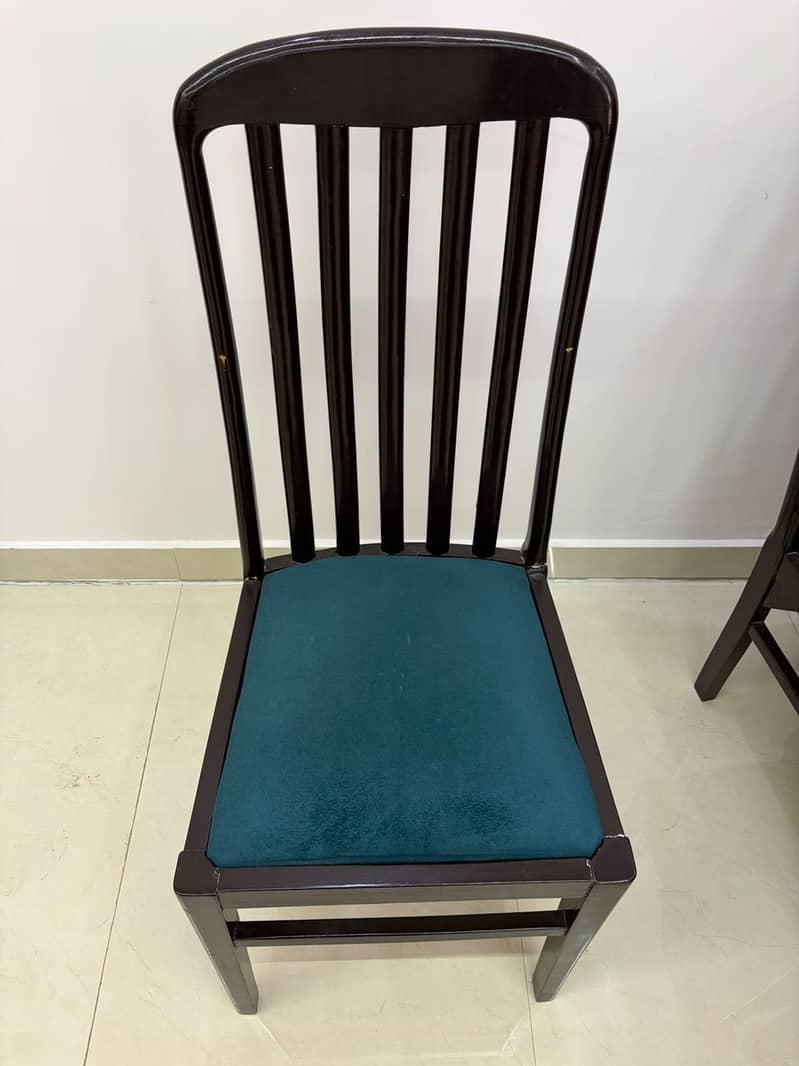 Sheesham dining table plus 6 chairs 3