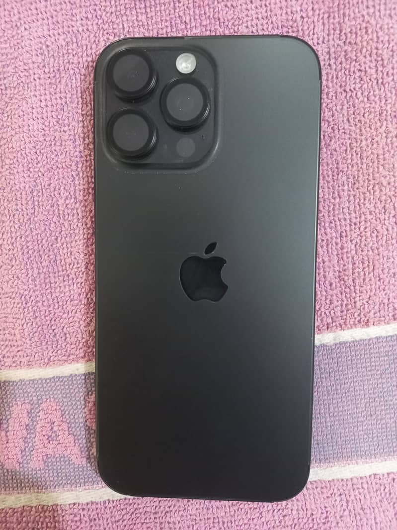 Apple iPhone 16 Pro Max jv 1