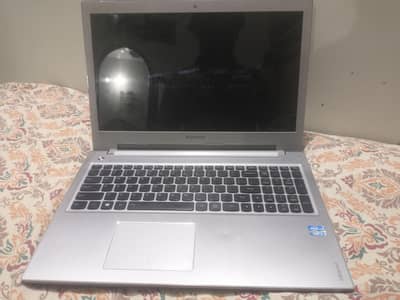 Lenovo Core i7 Laptop – 4GB RAM, SSD