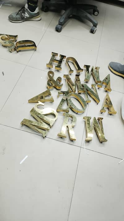 decoration name words golden color