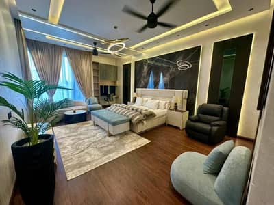 Facing Park 2 Kanal Fully Furnished House For Sale In Model Town Lahore