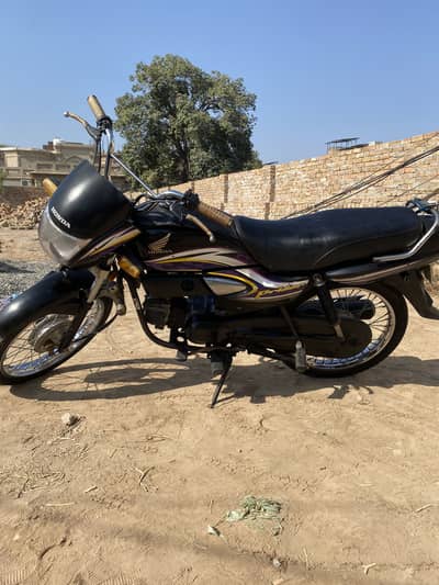 Honda Pridor 16 Model 03247395710 Location Sargodha city