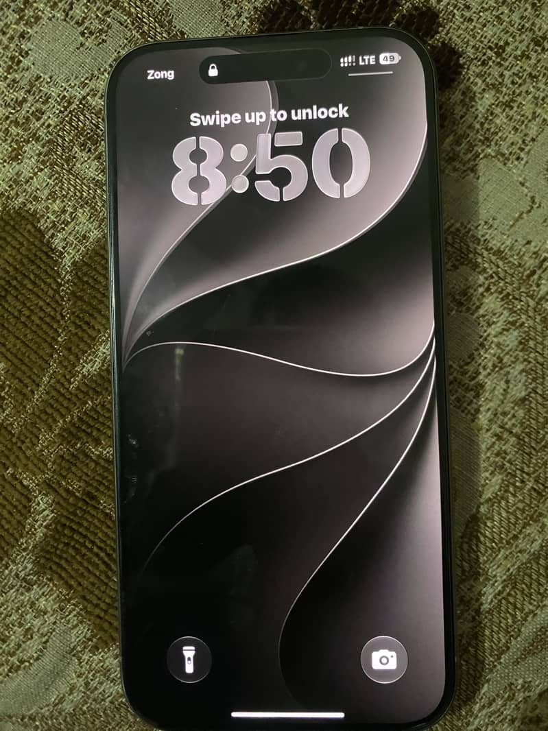 Apple iPhone 15 Pro 2