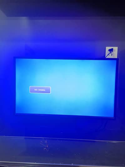 Nobel 32 inches LCD