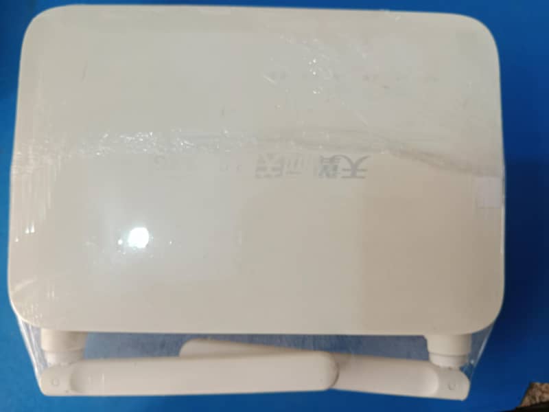 Fibers + Wireless Routers Bulk quantity Available 7