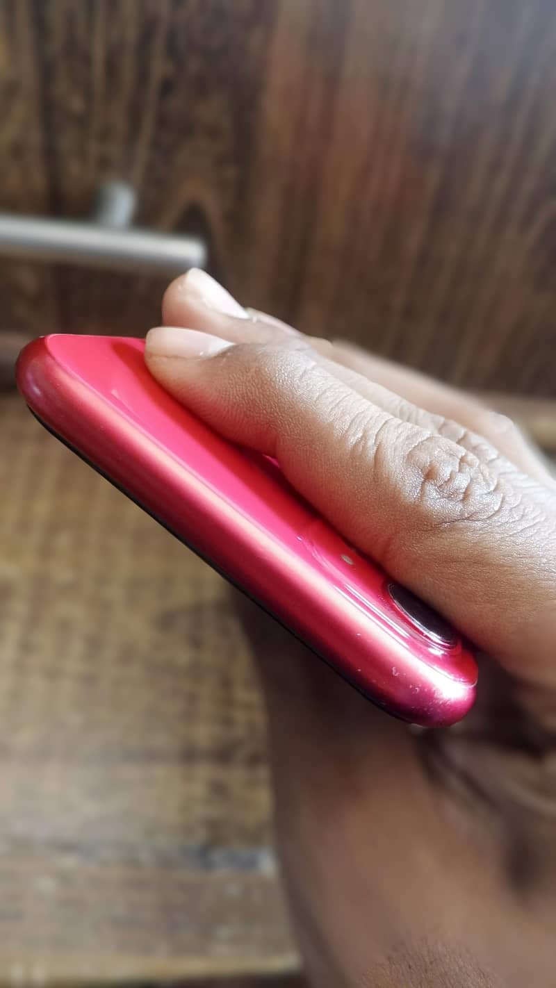 Apple iPhone 11 0