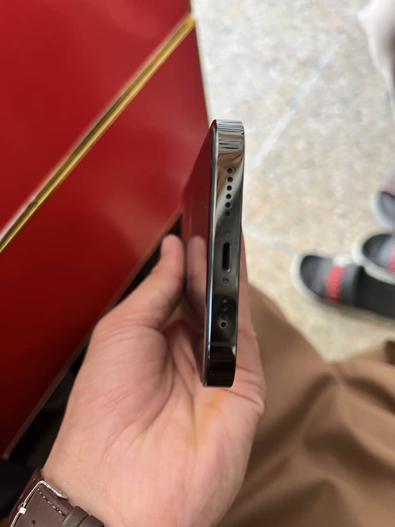 iphone 14 pro max jv 3