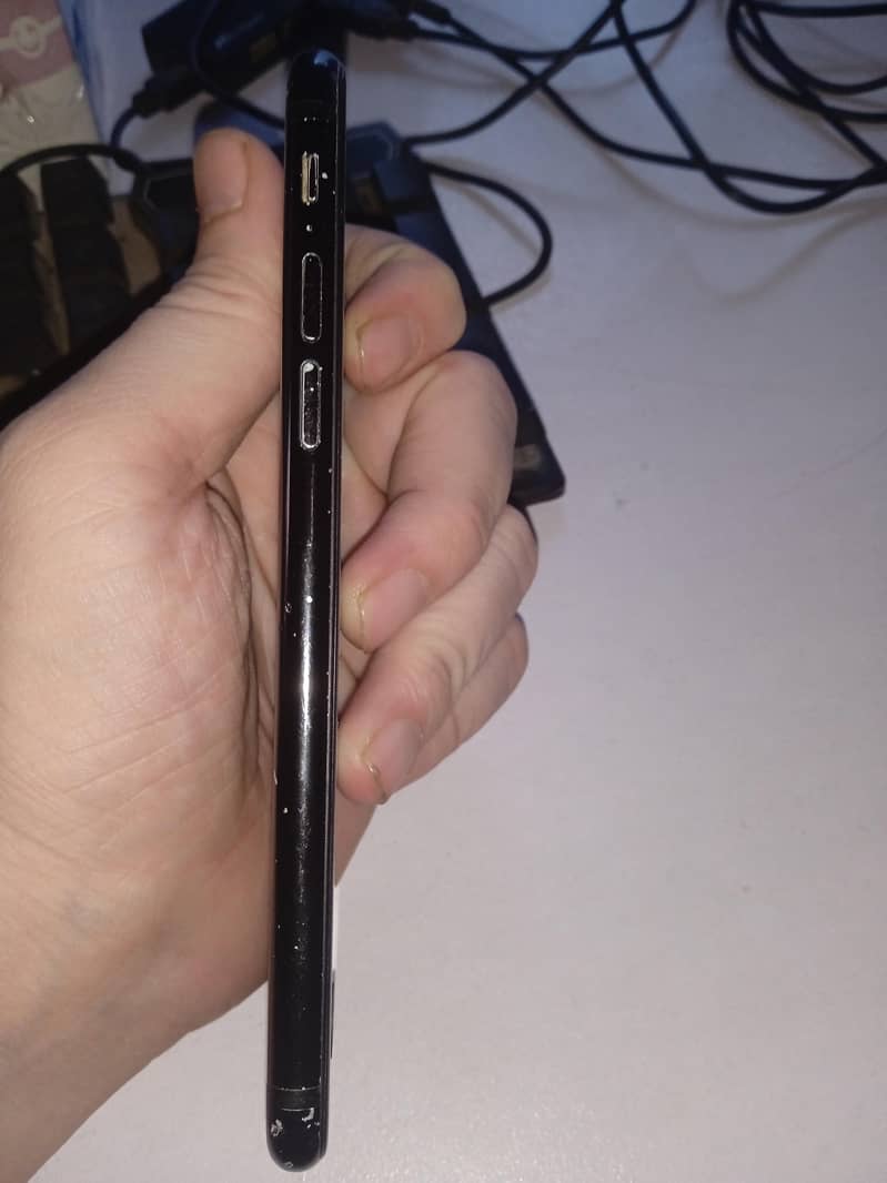 Apple iPhone 7 4