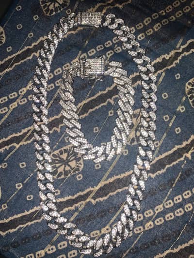Diamond chain artificial