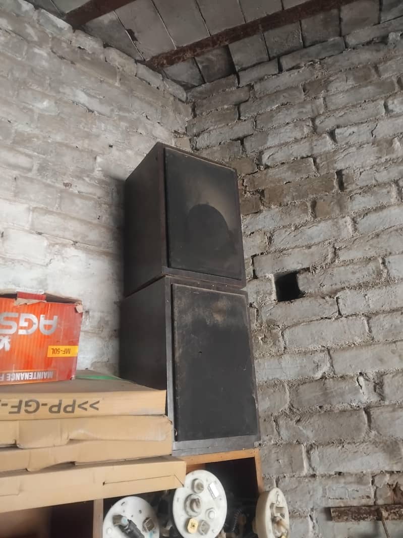 Speaker Box 1