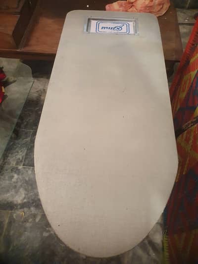 iron table