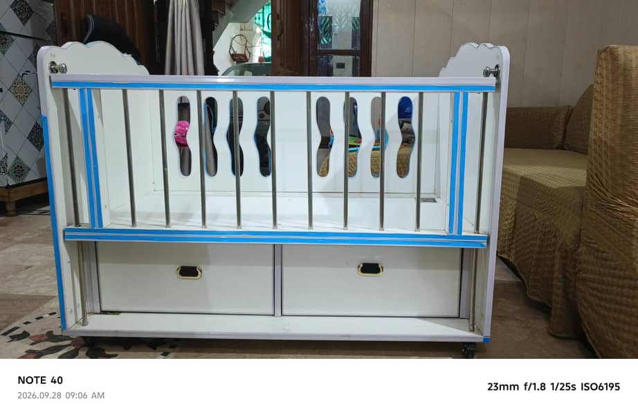 baby cot 2