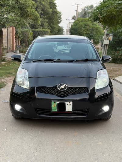 Toyota Vitz 2012