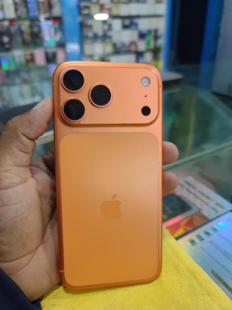 Apple iPhone 17 Pro Max 0
